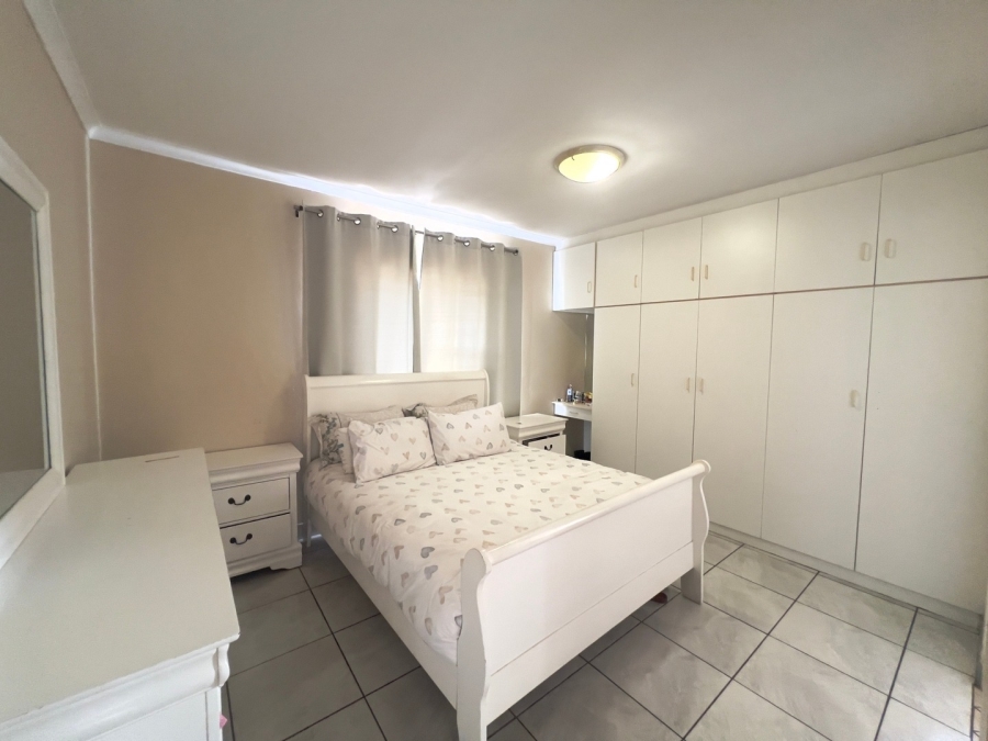 3 Bedroom Property for Sale in Vredenburg Western Cape